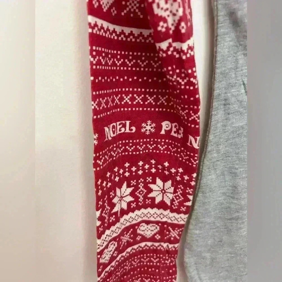 Disney Christmas Mickey Minnie Shirt Junior Sparkly Gray Long Sleeve Size M 7/9 - Picture 3 of 6